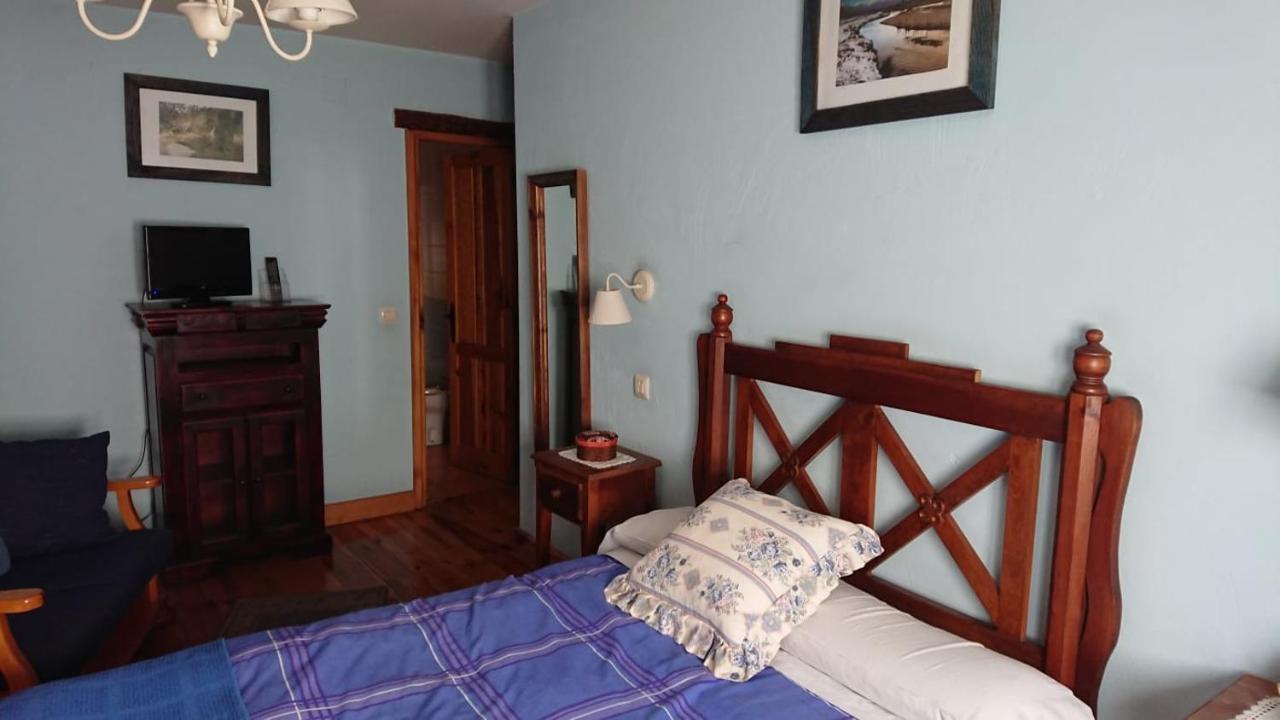 Artesano I Y III Guest House นาวาร์เรดอนดา เด เกรโดส ภายนอก รูปภาพ
