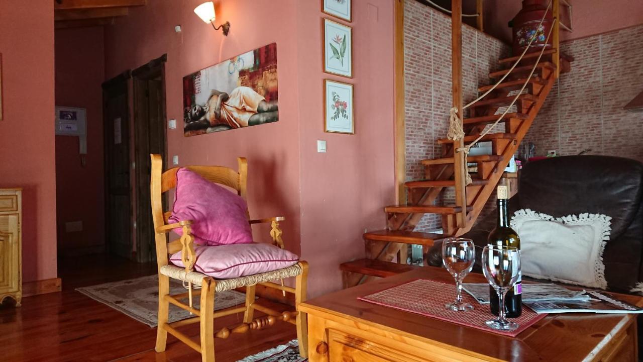 Artesano I Y III Guest House นาวาร์เรดอนดา เด เกรโดส ภายนอก รูปภาพ